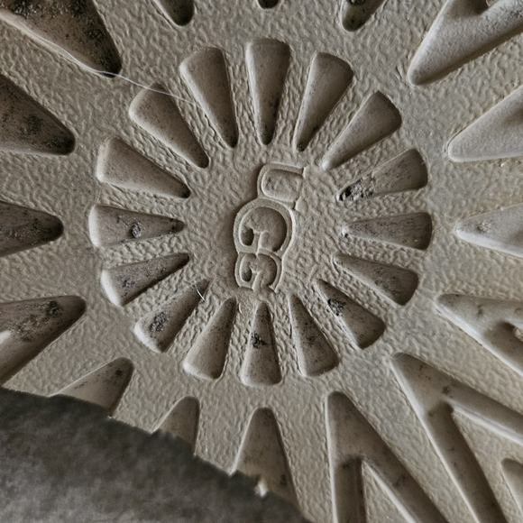 🌟 AUTHENTIC ✨️ UGG Classic Short Boot (Lilac Purple) 👢 Size 7 ❤️ - Picture 9 of 14